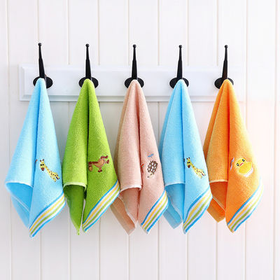 100% Cotton Children Towel with High Absorbency and Eye-catching Cartoon Pattern