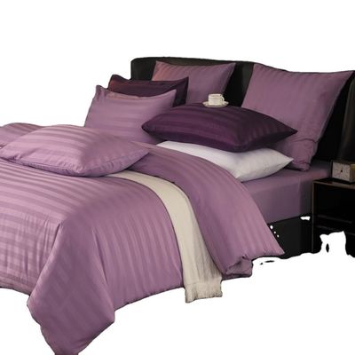 2kg Weight 100% Polyester Satin Stripe Pattern Bedding Set for Home or Hotel Customized