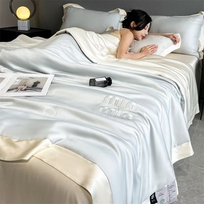 Wedding Luxury Washed Silk Quilt Set Four Pieces and Three Pieces for Comfortable Sleep