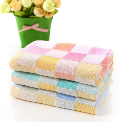 Cartoon Plaid Hooded Towel in Customized Color for Kindergarten Children's Feeding