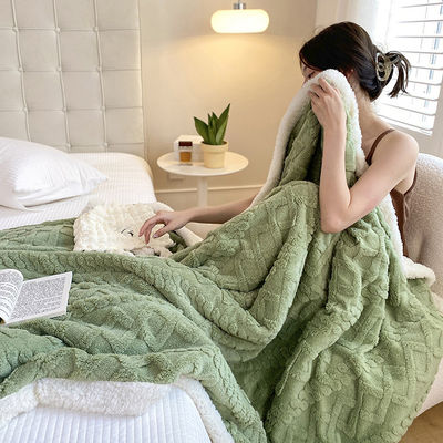 Multifunctional Reversible Fleece Blanket 180*200cm 2.5kg Bedroom Essential