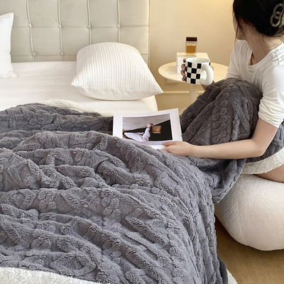 Multifunctional Reversible Fleece Blanket 180*200cm 2.5kg Bedroom Essential