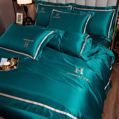 Non Disposable Luxury Bed Sheets Ice Silk Bedding Set For Comfortable Sleep