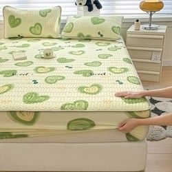 Experience the Cooling Sensation with The 2024 Model Silk Bedding Set in Europe Style