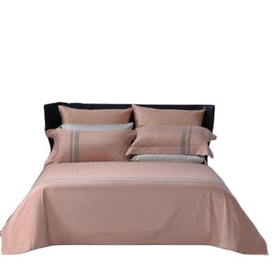 Customized Color 300tc Fabric 100% Pure Cotton Bedding Set for Luxury Hotel and Family