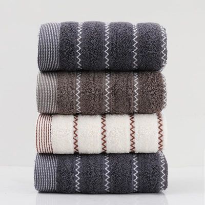 Customized Large Hotel Spa Bathroom Face Towel in Luxury Cotton with Square Design