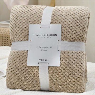 Gift 3ps Quantity Recycled Polyester Pineapple Check Flannel Blanket with Thickened