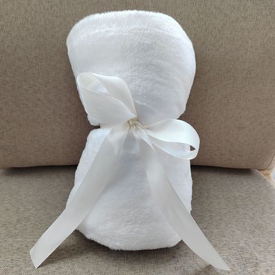 Polyester Solid Color Coral Fleece Blanket for Home and Office Decoration