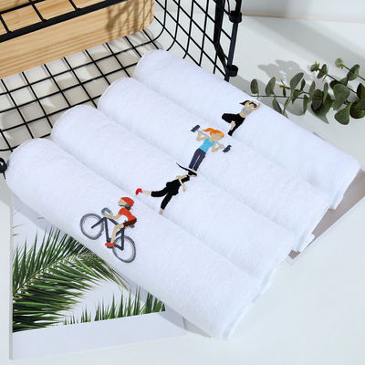 Embroidered 180gsm Custom Logo Quick-drying Sports Towel for Extended Outdoor Fitness