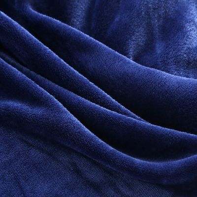 Simple Style Coral Fleece Blanket Solid Flannel Pet Blanket Polyester Throw Blanket