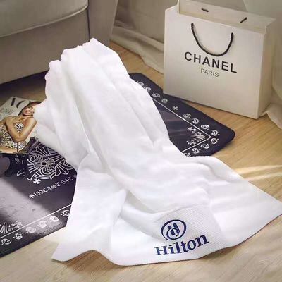 Customized Logo Five-Star Hotel White Guesthouse Towels in Pure Cotton Materialization