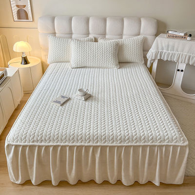 Single Bed Coral Velvet Bedspread with Lace Padding Anti-Static Cotton Flannel Bed Skirt
