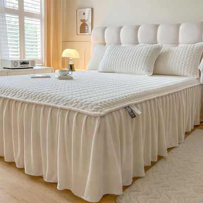 Single Bed Coral Velvet Bedspread with Lace Padding Anti-Static Cotton Flannel Bed Skirt