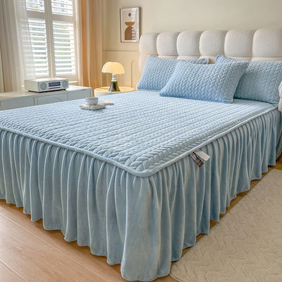 Single Bed Coral Velvet Bedspread with Lace Padding Anti-Static Cotton Flannel Bed Skirt