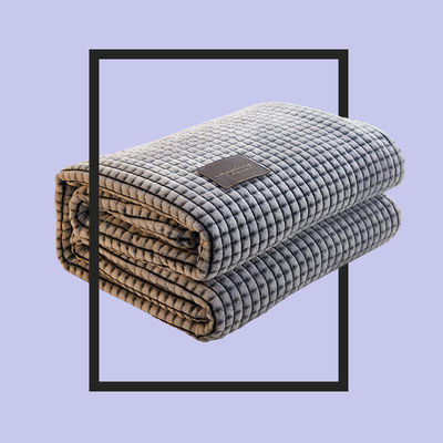 Soft and Comfortable Milk Fleece Blanket for Child Single Bed or Air Conditioning