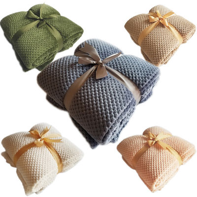 Customized Size Coral Fleece Blanket for Office Nap 150*200cm Soft Touch Sofa Blankets