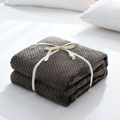Customized Size Coral Fleece Blanket for Office Nap 150*200cm Soft Touch Sofa Blankets