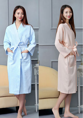 Customized Printing Designs Hotel Pure Cotton Waffle Bathrobe for Spring and Autumn