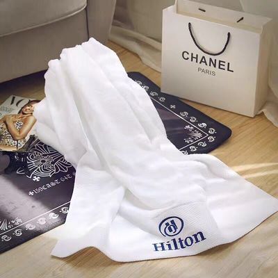 Customized 100% Pure Cotton Towel Sets High Water Absorbency Perfect for Home and Hotel