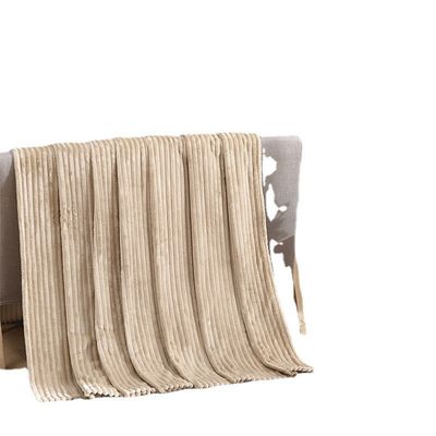 Luxurious Coral Velvet Yoga Cover Blanket for a Relaxing and Peaceful Practic
