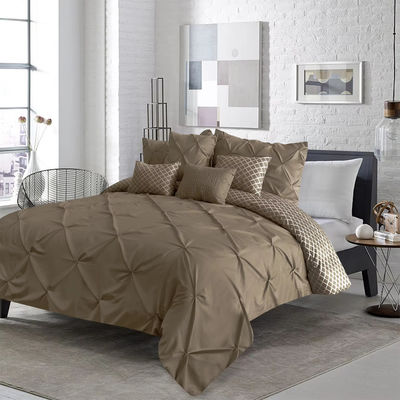 Popularity Stock 90GSM 3 Pieces Pintuck Cover Soft Microfiber Bedding Set All-Season Customized Zipper Closure
