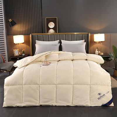Custom Size Sustainable Hilton Hotel Textile Quilt Duvet Bedding with 100% Polyester