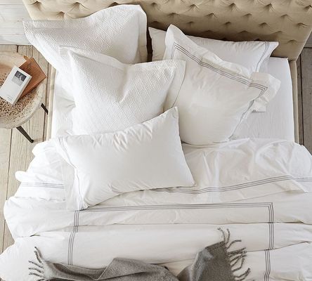 HotelHome 100% Cotton Embroidered Duvet Cover Bedding Set 4 Piece Single Double Queen King