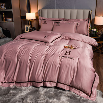 Custom Embroidered Polyester Silky Bedding Set for end Luxury Bedroom in Modern Style