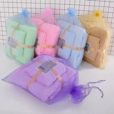 All Age Group Coral Fleece Bath Towel Set with Advantage of Strong Water Absorption