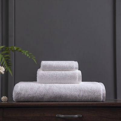 White Cotton Bath Towel of High Grade Perfect for Five Star Hotel and Beauty Salon