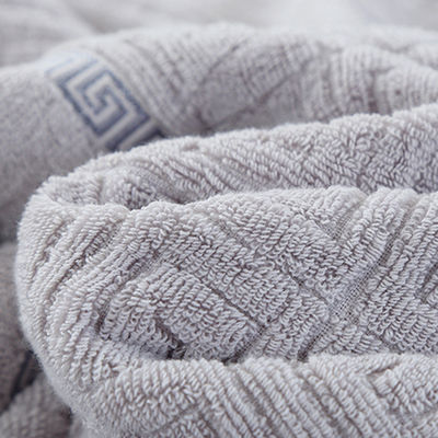 Hotel Essential Cotton Bath Towel with Strong Water Absorption and Customized Logo