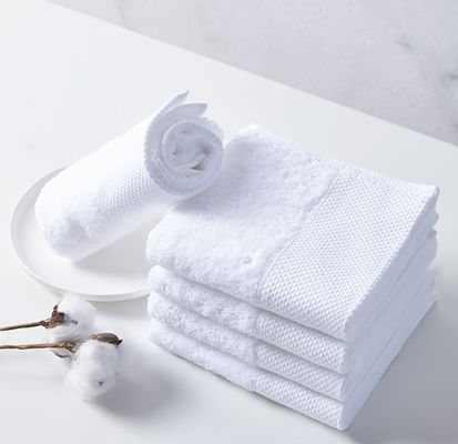 Customized white hotel exclusively for 100% cotton absorbent thickened bath towel