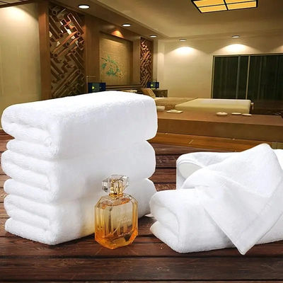Customized white hotel exclusively for 100% cotton absorbent thickened bath towel