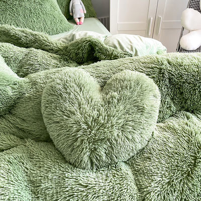 RTS Moss Green Color Luxury Shaggy Warm Mink Velvet Crystal Bedding Set for Winter