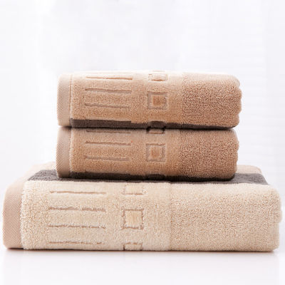 Experience the Luxury of Pure Cotton with This Sustainable Plain Weave Bath Towel Set