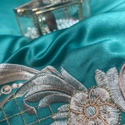 125gsm Washed Silk Embroidery 4pcs Bedding Sets King Size European Style Collections