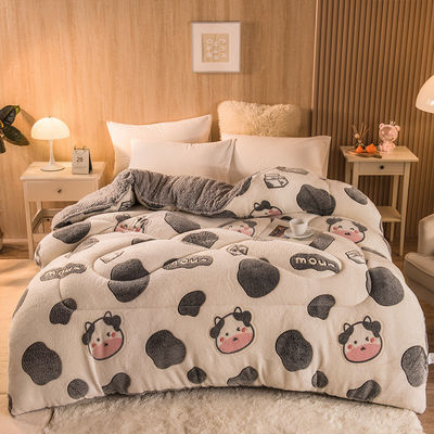 Customized Logo Bedspread Quilt Velvet Embroidery Warm Thick Quilt Winter Quilt Plush Ready