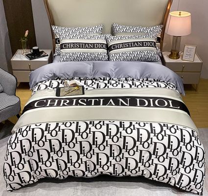 Christmas Gift Luxury Super Soft 100% Polyester 4 Piece Bedding Set Geometric Pattern