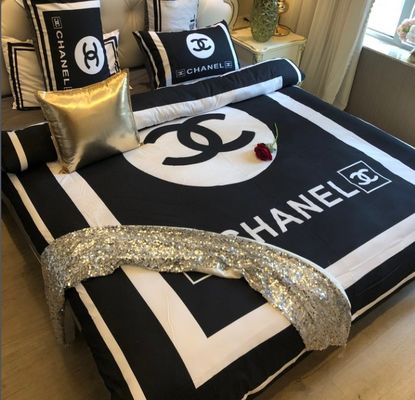 Christmas Gift Luxury Super Soft 100% Polyester 4 Piece Bedding Set Geometric Pattern