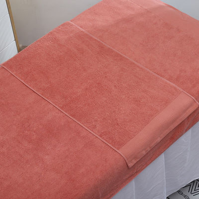 Plain Weaving Cotton Bath Towel and Customizable Logo Towels for Wellness Centers