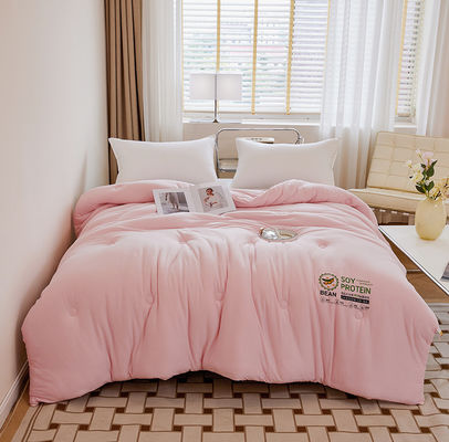 2024 Class A Customized Color Spring/Summer/Autumn/Winter Quilt for Hotel and Home