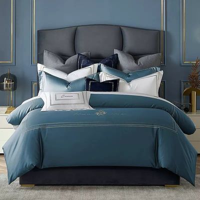 Custom Cotton Hotel Bedding Set with Percale European Style and Luxury Embroidery Logo