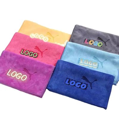 Custom Logo Microfiber Sports Towel for Quick Drying and Sweat Absorption in Yoga Gym