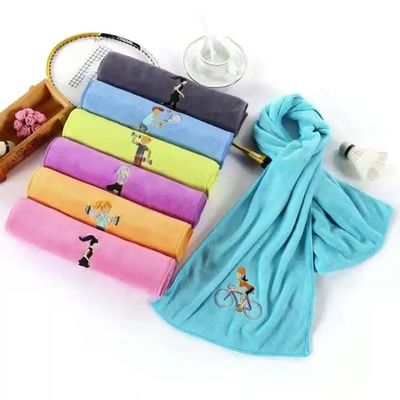 Custom Logo Microfiber Sports Towel for Quick Drying and Sweat Absorption in Yoga Gym