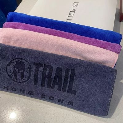 Custom Logo Microfiber Sports Towel for Quick Drying and Sweat Absorption in Yoga Gym