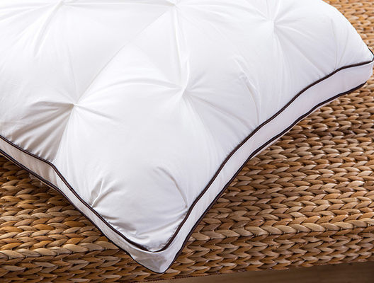 Three-Dimensional Silk Cotton Pillow Core for Hotel High Resilience Neck Protection
