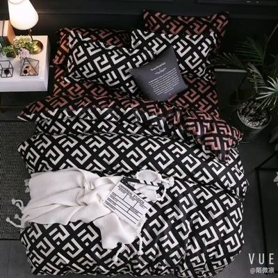 Personalized Comfort and Style Custom Logo King Bedding Set for Modern Fashion Designers
