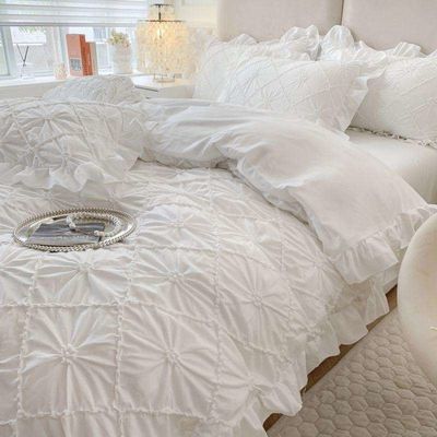 Air-permeable 7 Pieces Fluffy Duvet Quilt Bedding Set with Matching Curtains