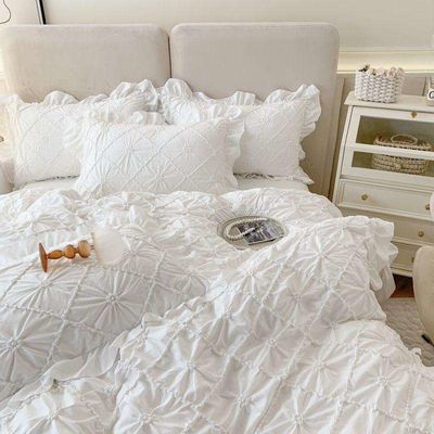 Air-permeable 7 Pieces Fluffy Duvet Quilt Bedding Set with Matching Curtains