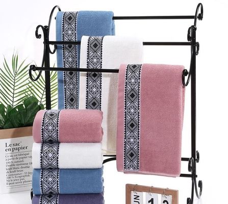 Plain Dyed Jacquard Pattern High Set Bath Towel Made of 100% Pure Cotton Material